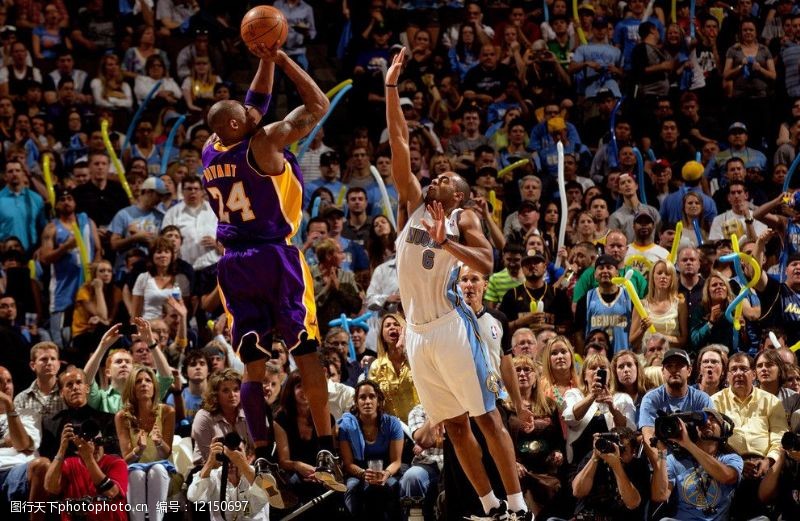 嘈杂的球馆 嘈杂的球馆